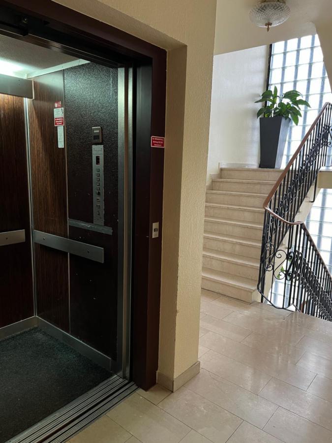 Hotel Am Flughafen Kolonia Zewnętrze zdjęcie