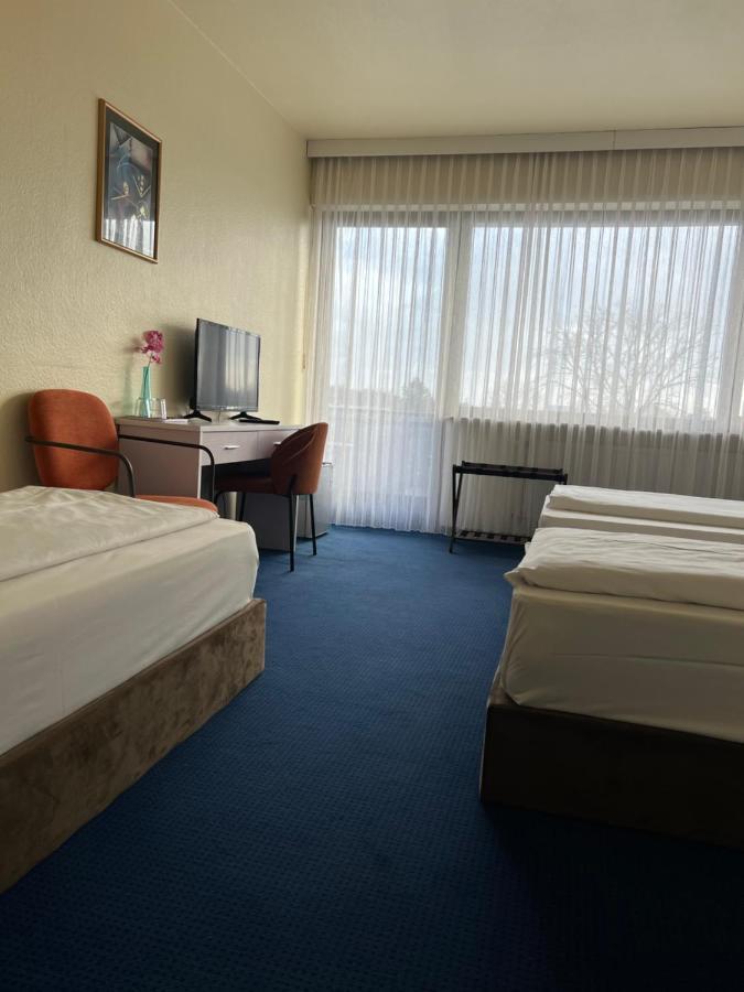 Hotel Am Flughafen Kolonia Zewnętrze zdjęcie