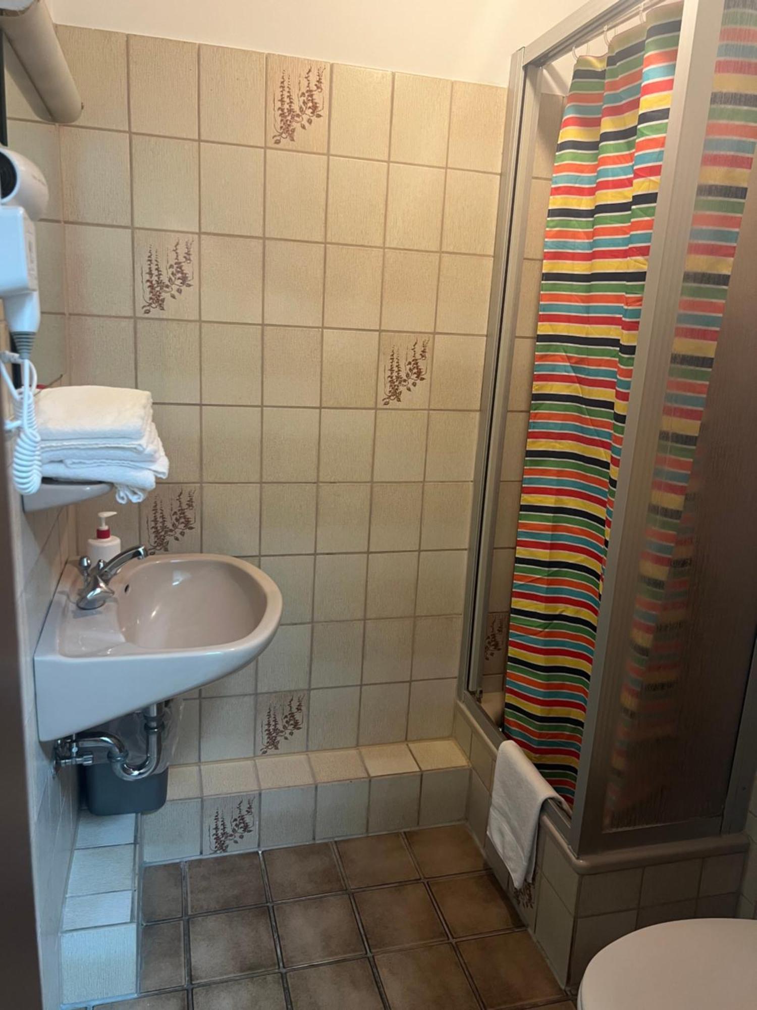 Hotel Am Flughafen Kolonia Zewnętrze zdjęcie