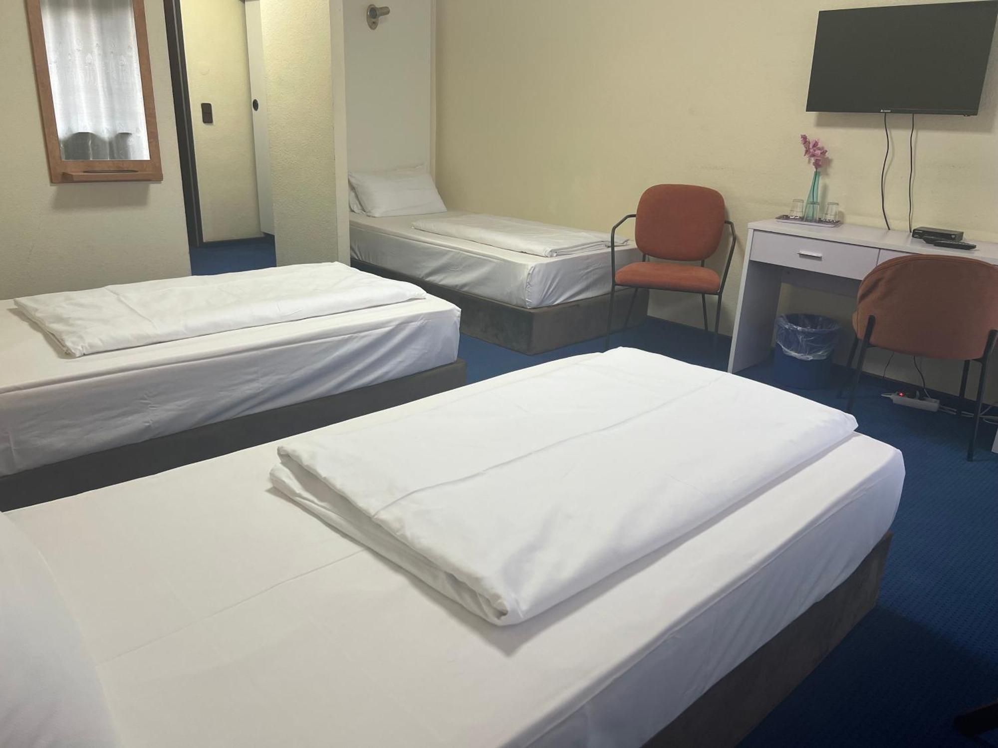 Hotel Am Flughafen Kolonia Zewnętrze zdjęcie